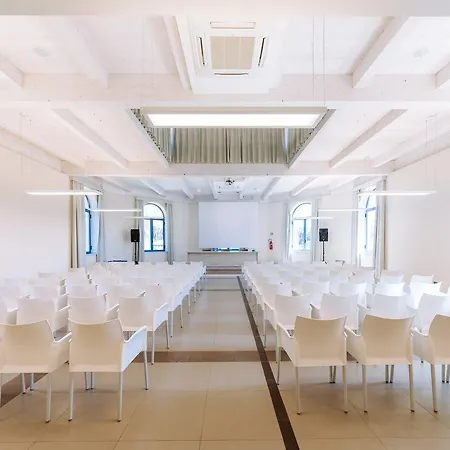 Отель Garden Toscana Resort 4*
