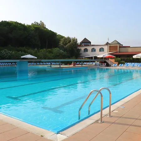 Garden Toscana Resort Отель Сан-Винченцо