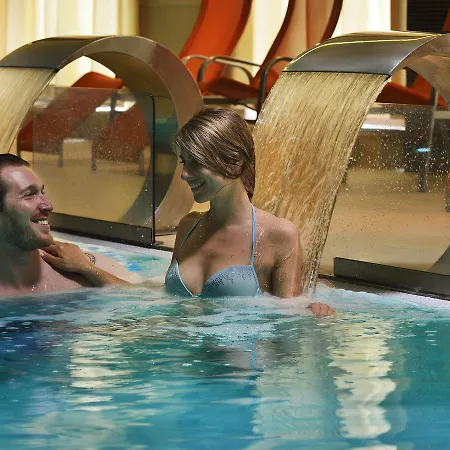 Отель Garden Toscana Resort 4*